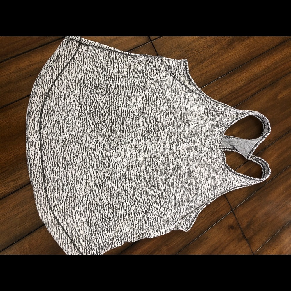 Lululemon Tank - Size 6